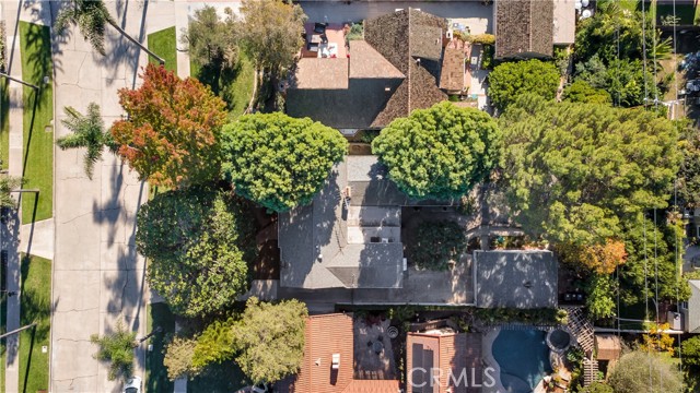 Detail Gallery Image 6 of 37 For 1804 N Heliotrope Dr, Santa Ana,  CA 92706 - 5 Beds | 4 Baths