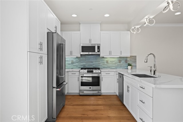 Detail Gallery Image 10 of 30 For 5762 Acacia, Lakewood,  CA 90712 - 3 Beds | 4 Baths