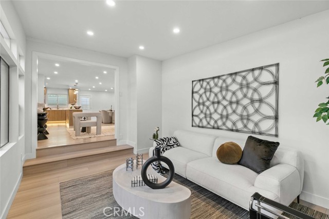 Detail Gallery Image 36 of 72 For 8633 Le Berthon St, Sunland,  CA 91040 - 5 Beds | 3 Baths