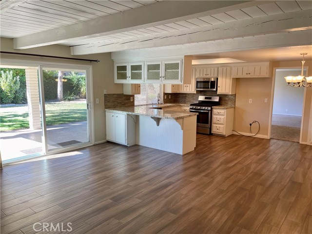1327 N Stanford Avenue, Upland CA: https://media.crmls.org/medias/a73c89e2-1a2b-491c-bd96-68cbed05138e.jpg