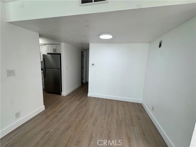 Detail Gallery Image 6 of 14 For 122 46th St a,  Newport Beach,  CA 92663 - 3 Beds | 2 Baths