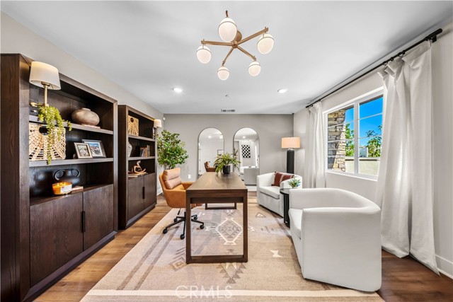 Detail Gallery Image 2 of 19 For 2861 via Descanso, Camarillo,  CA 93012 - 3 Beds | 2/1 Baths