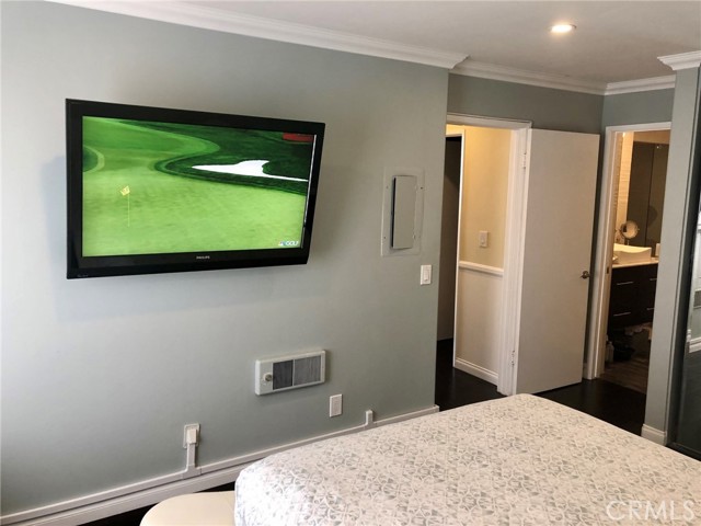 555 Esplanade, Redondo Beach CA: https://media.crmls.org/medias/a73e5bae-45aa-43a3-afb6-57c9db8280e9.jpg