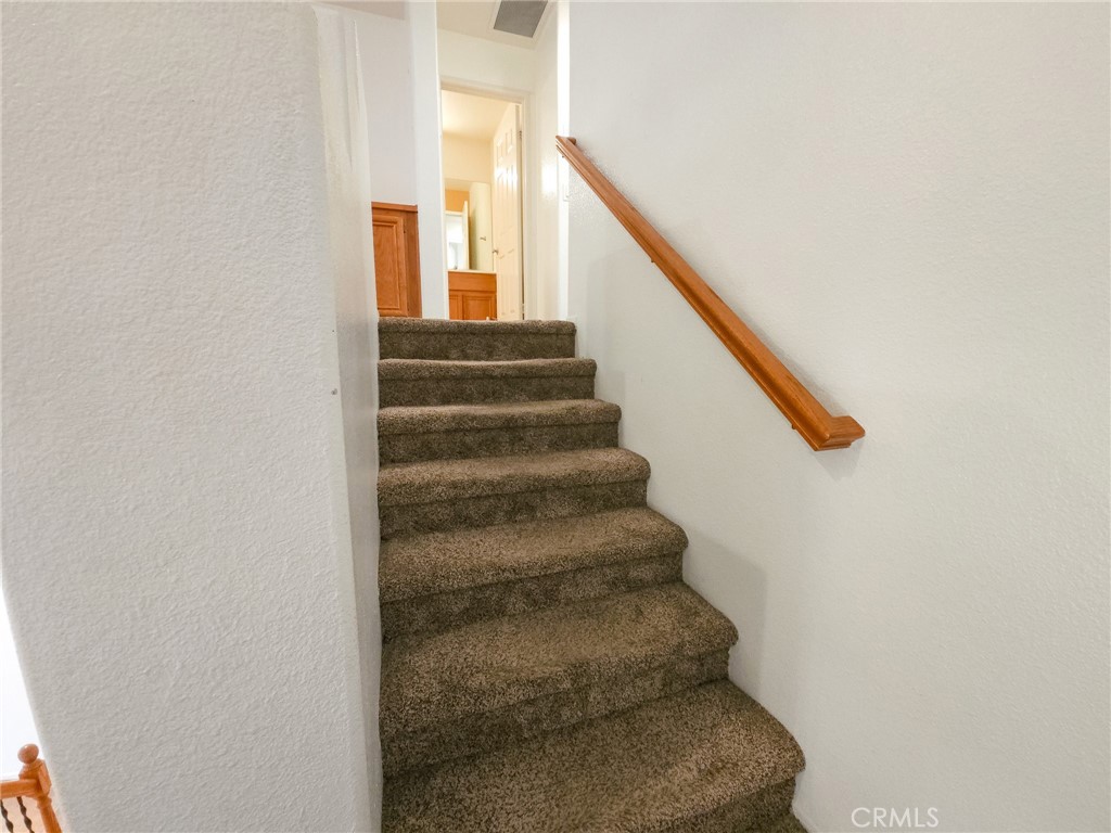 https://media.crmls.org/medias/a73e7ab2-64ff-4e52-b52b-72f4b0f267b2.jpg?preset=X-Large