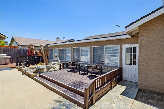 18627 Arminta Street, Reseda CA: https://media.crmls.org/medias/a73eec64-e273-4e42-83a8-6d68c745c0ce.jpg