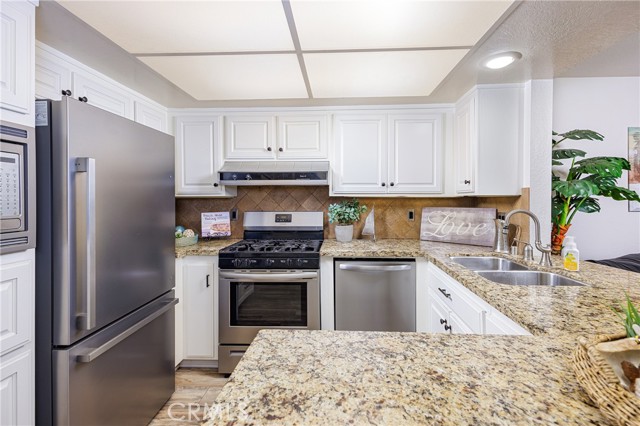 34101 Via California, San Juan Capistrano CA: https://media.crmls.org/medias/a73f3e99-fc2b-491a-b508-3c896a10a3af.jpg