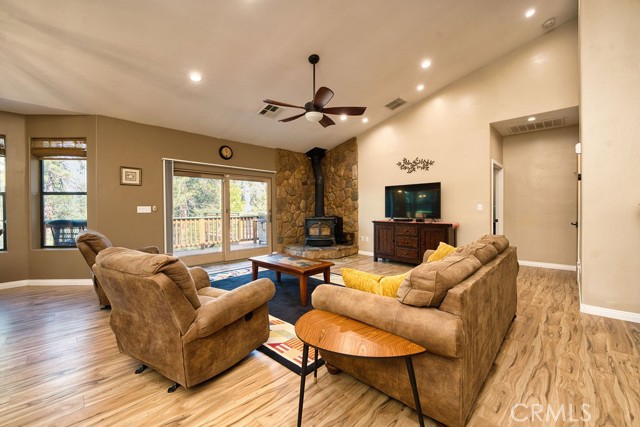 Detail Gallery Image 9 of 52 For 1737 Zion, –,  CA 93222 - 3 Beds | 2 Baths