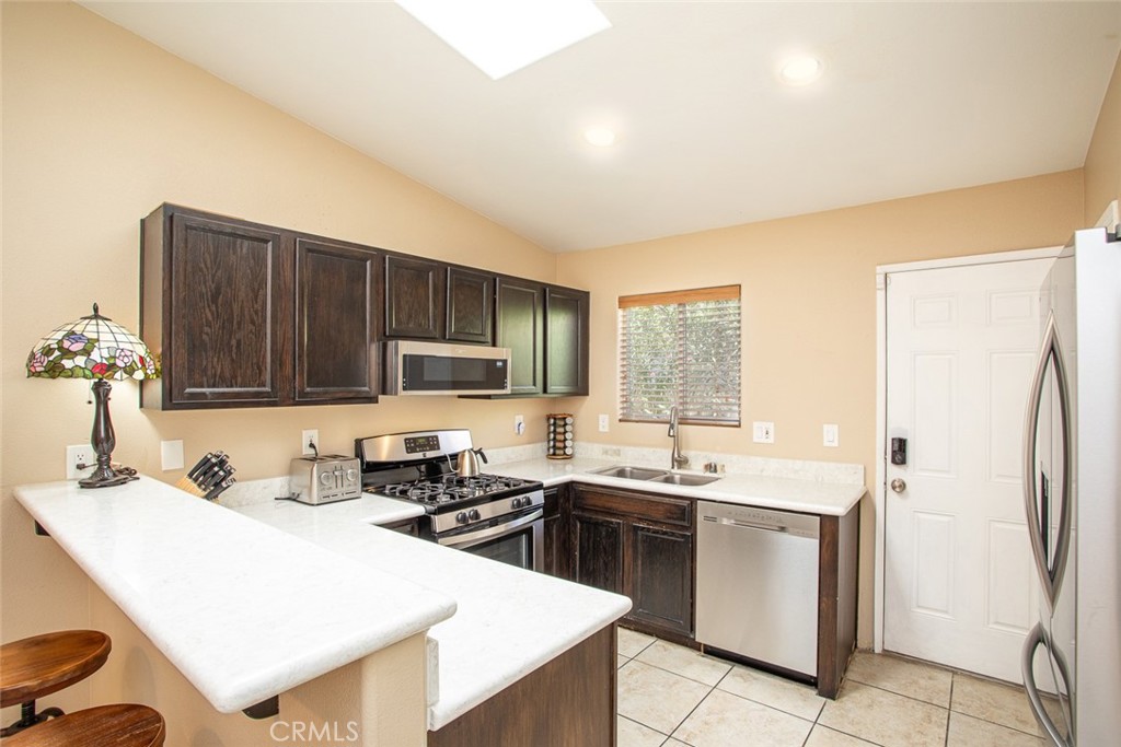 MLS #OC24109911 img 4