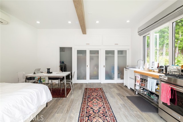 Detail Gallery Image 33 of 39 For 1949 N Catalina Street, –,  CA 90027 - 6 Beds | 5 Baths