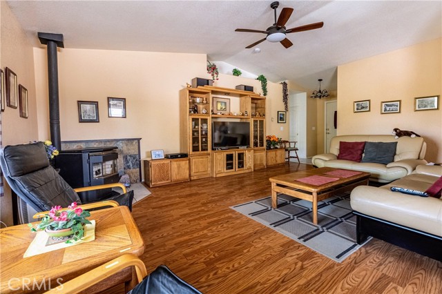 Detail Gallery Image 14 of 33 For 14639 Havasu Ln, Apple Valley,  CA 92307 - 3 Beds | 2 Baths