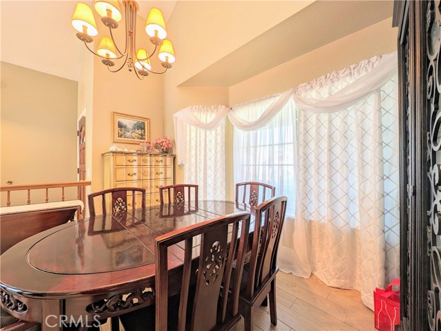 Detail Gallery Image 13 of 59 For 1738 Cambridge Cir, Redlands,  CA 92374 - 3 Beds | 2/1 Baths