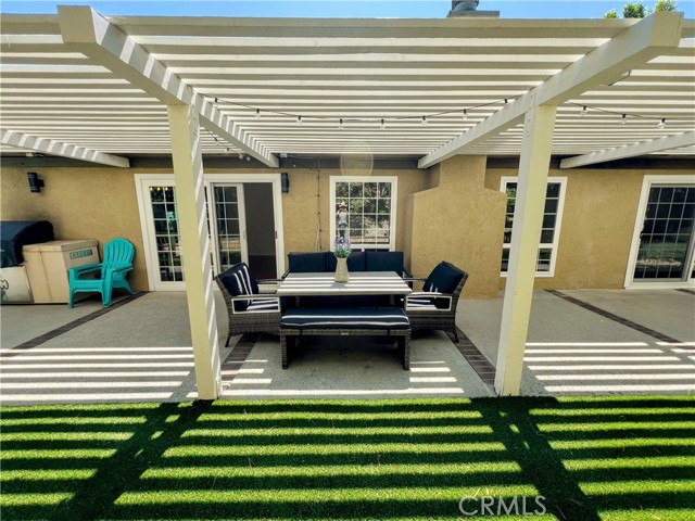 5309 Lockhurst Drive, Woodland Hills CA: https://media.crmls.org/medias/a7424846-72f7-4592-b7c7-a776a1279958.jpg