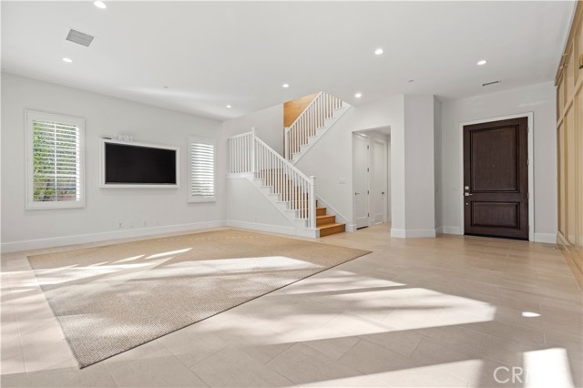 Detail Gallery Image 14 of 49 For 111 Vigna, Irvine,  CA 92602 - 4 Beds | 3 Baths