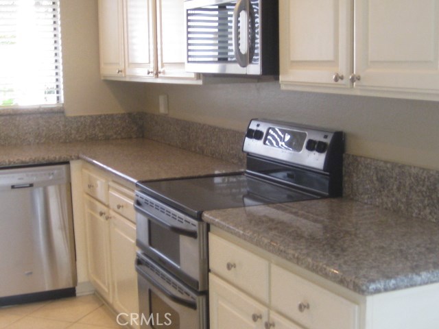 Detail Gallery Image 9 of 28 For 5062 Avenida Del Sol, Laguna Woods,  CA 92637 - 3 Beds | 2 Baths