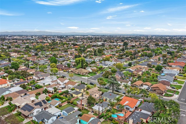 12343 Rives Avenue, Downey CA: https://media.crmls.org/medias/a744ed13-7bb5-437a-bee7-69de98142123.jpg