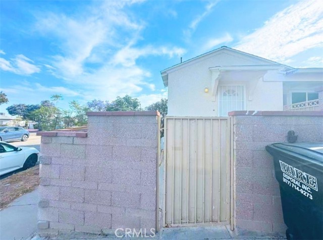 637 W Floral Drive, Monterey Park CA: https://media.crmls.org/medias/a745cf59-7598-4bf2-8ecf-902c765aab79.jpg