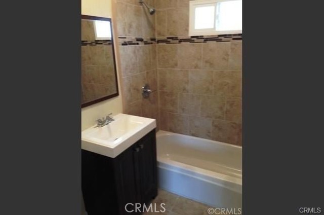 Detail Gallery Image 9 of 26 For 1519 W 29th, Los Angeles,  CA 90007 - – Beds | – Baths