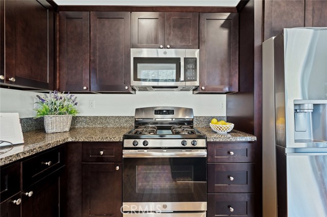 Detail Gallery Image 35 of 47 For 1406 Girona Drive, Phillips Ranch,  CA 91766 - 4 Beds | 3 Baths