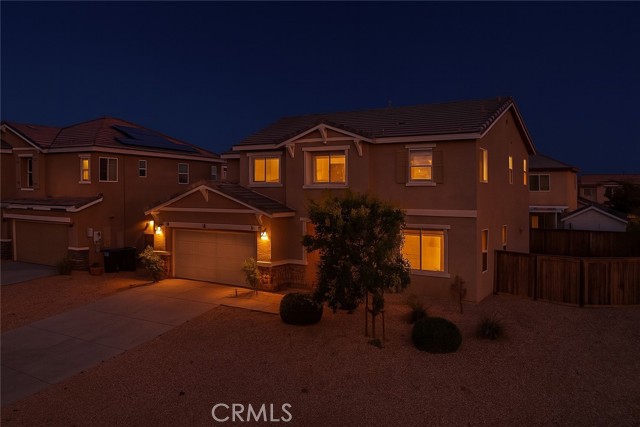 3720 Mount Whitney Avenue, Rosamond CA: https://media.crmls.org/medias/a74741ef-9a85-4a37-962e-fe0364469b74.jpg