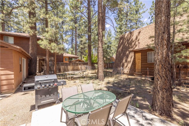 941 Anita Avenue, Big Bear City CA: https://media.crmls.org/medias/a747967d-f8bf-48f1-87b3-0ebed9610d8b.jpg