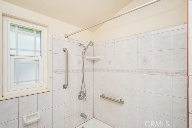 https://media.crmls.org/medias/a747c658-61df-41b9-be69-456b43eef72f.jpg?preset=X-Large