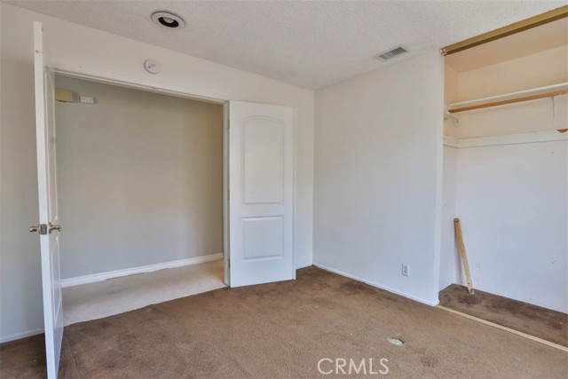 134 N Woodlake Street, Lake Elsinore CA: https://media.crmls.org/medias/a747d068-074b-4639-aabc-031d5ed0e791.jpg