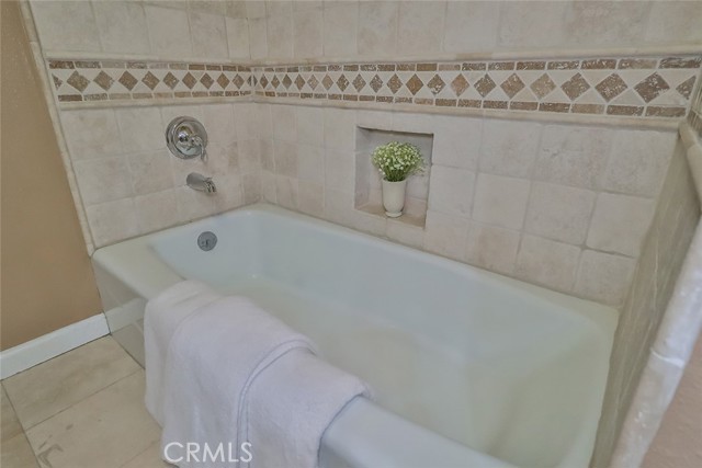 Detail Gallery Image 49 of 60 For 23050 Humming Bird Way, Calabasas,  CA 91302 - 4 Beds | 2/1 Baths