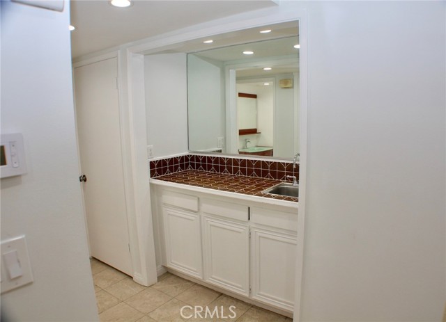 21740 Ulmus Drive, Woodland Hills CA: https://media.crmls.org/medias/a7482156-c89a-4a84-857d-5a8d0bd94d21.jpg
