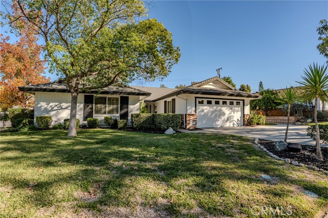 Detail Gallery Image 2 of 17 For 6160 Academy, Riverside,  CA 92506 - 5 Beds | 2 Baths