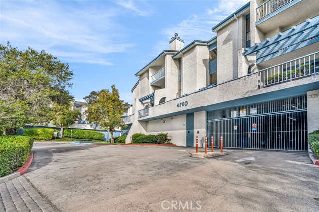 Detail Gallery Image 20 of 29 For 4260 via Arbolada #206,  Los Angeles,  CA 90042 - 1 Beds | 1 Baths