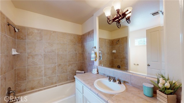 Detail Gallery Image 22 of 40 For 3308 Camino Way, Madera,  CA 93637 - 3 Beds | 2/1 Baths