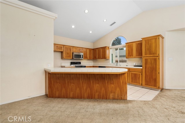 Detail Gallery Image 11 of 31 For 2500 W Perez, Visalia,  CA 93291 - 3 Beds | 2 Baths