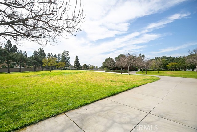 Detail Gallery Image 39 of 45 For 10 Bettoni Aisle, Irvine,  CA 92606 - 3 Beds | 2/1 Baths