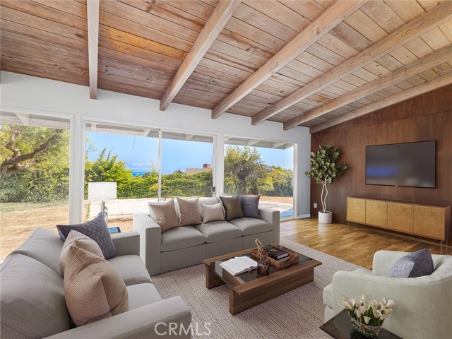 5046 Range Horse Lane, Rolling Hills Estates CA: https://media.crmls.org/medias/a74b8f69-dddc-41f2-97ad-7d536739dd22.jpg