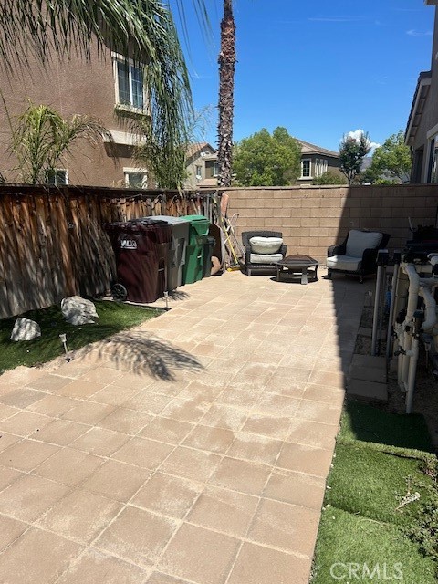 Detail Gallery Image 10 of 15 For 31963 Serrento Dr, Murrieta,  CA 92563 - 4 Beds | 3 Baths