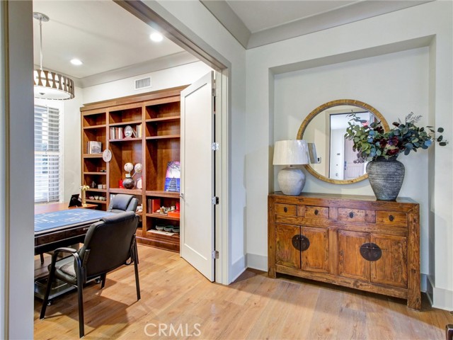 Detail Gallery Image 6 of 75 For 112 S Orange Grove Bld #109,  Pasadena,  CA 91105 - 3 Beds | 3/1 Baths