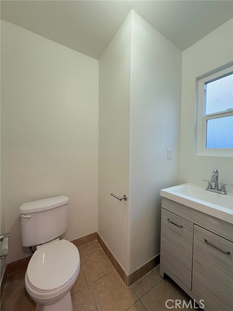 Detail Gallery Image 9 of 14 For 4226 La Rica Ave, Baldwin Park,  CA 91706 - 4 Beds | 1/1 Baths