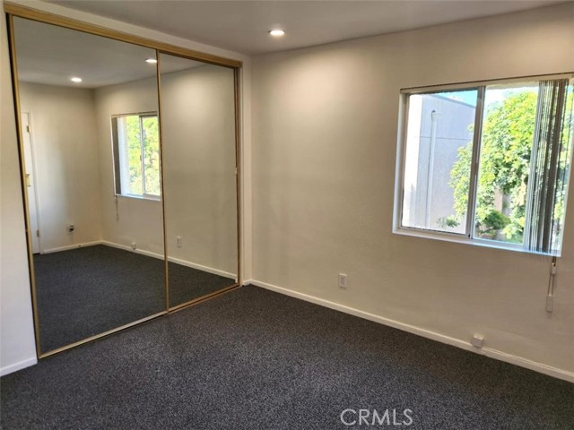Detail Gallery Image 14 of 25 For 18307 Burbank Bld #14,  Tarzana,  CA 91356 - 2 Beds | 2 Baths