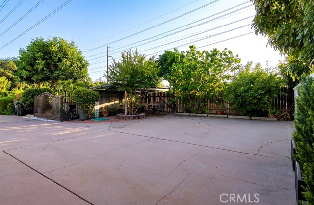 Detail Gallery Image 27 of 41 For 3301 Grayburn Rd, Pasadena,  CA 91107 - 3 Beds | 2/1 Baths