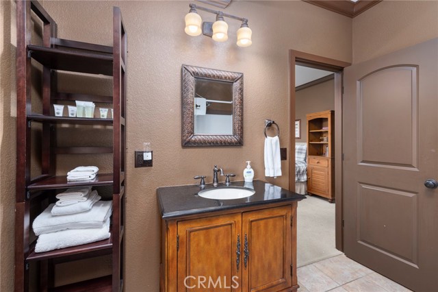 39828 Granite Ridge Lane, Bass Lake CA: https://media.crmls.org/medias/a74fd09d-cc1c-4ad2-9e90-ba046b3a18a0.jpg