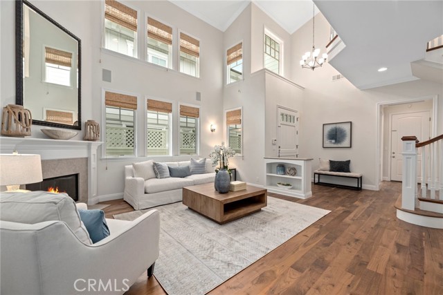 652 26th Street, Manhattan Beach, California 90266, 5 Bedrooms Bedrooms, ,2 BathroomsBathrooms,Residential,Sold,26th,SB21213872