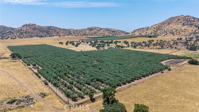19400 398, Woodlake CA: https://media.crmls.org/medias/a750469e-ee3f-42de-bc0a-5b60eb09963e.jpg