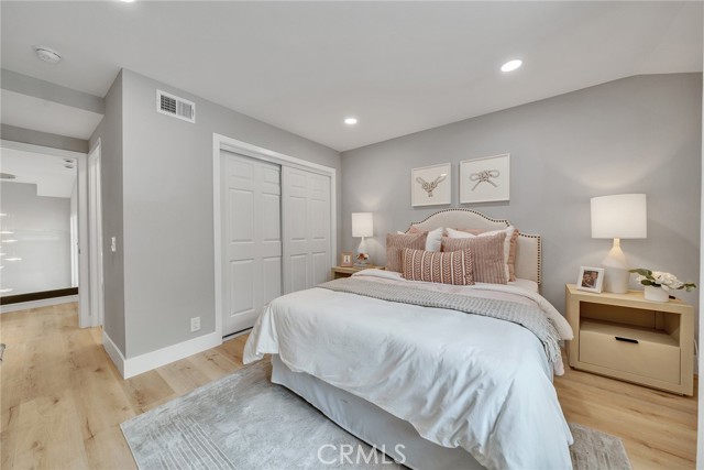 10 Lassen, Irvine CA: https://media.crmls.org/medias/a750a8b6-8280-482d-8448-00e264b082cc.jpg