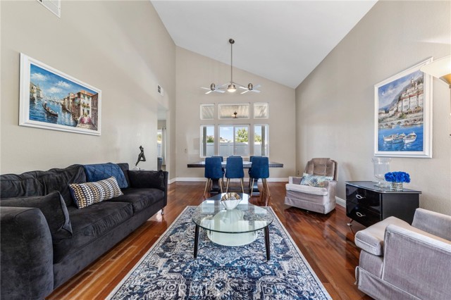 Detail Gallery Image 14 of 69 For 40236 Holden Cir, Temecula,  CA 92591 - 5 Beds | 3 Baths