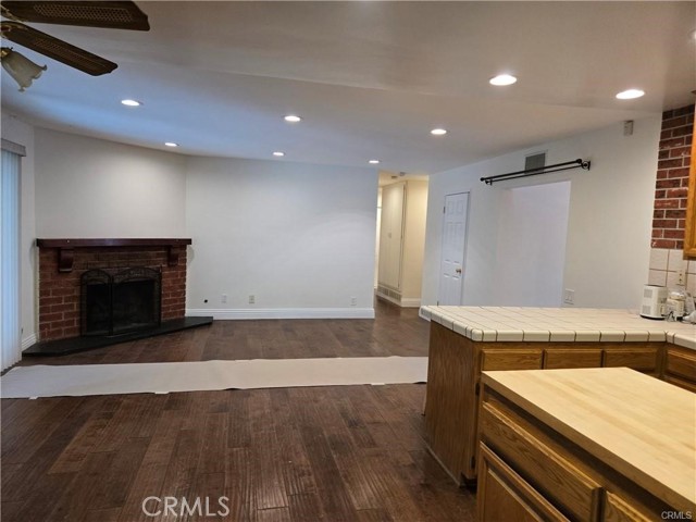 Detail Gallery Image 6 of 36 For 7053 Darnoch Way, West Hills,  CA 91307 - 3 Beds | 2 Baths