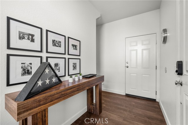 Detail Gallery Image 4 of 28 For 27262 Riverview, Valencia,  CA 91354 - 2 Beds | 2 Baths