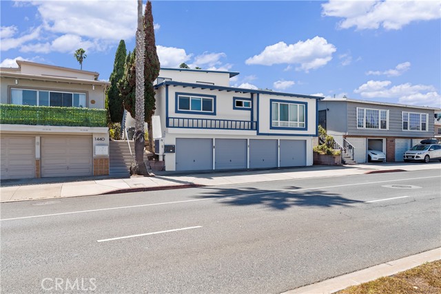 1436 Manhattan Beach Boulevard, Manhattan Beach CA: https://media.crmls.org/medias/a75333e4-8e8a-4ac1-a314-af76796f5e5c.jpg