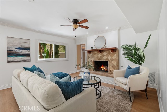 22550 Flamingo Street, Woodland Hills CA: https://media.crmls.org/medias/a7544760-f712-4882-8ec7-96836b4839df.jpg