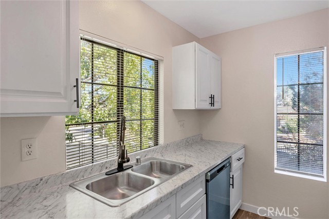 Detail Gallery Image 12 of 43 For 2554 Olive Dr #190,  Palmdale,  CA 93550 - 2 Beds | 2 Baths