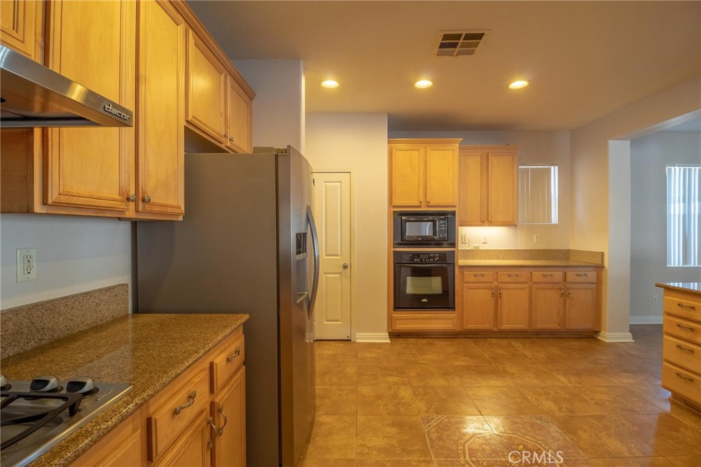 MLS #PW23195896 img 6